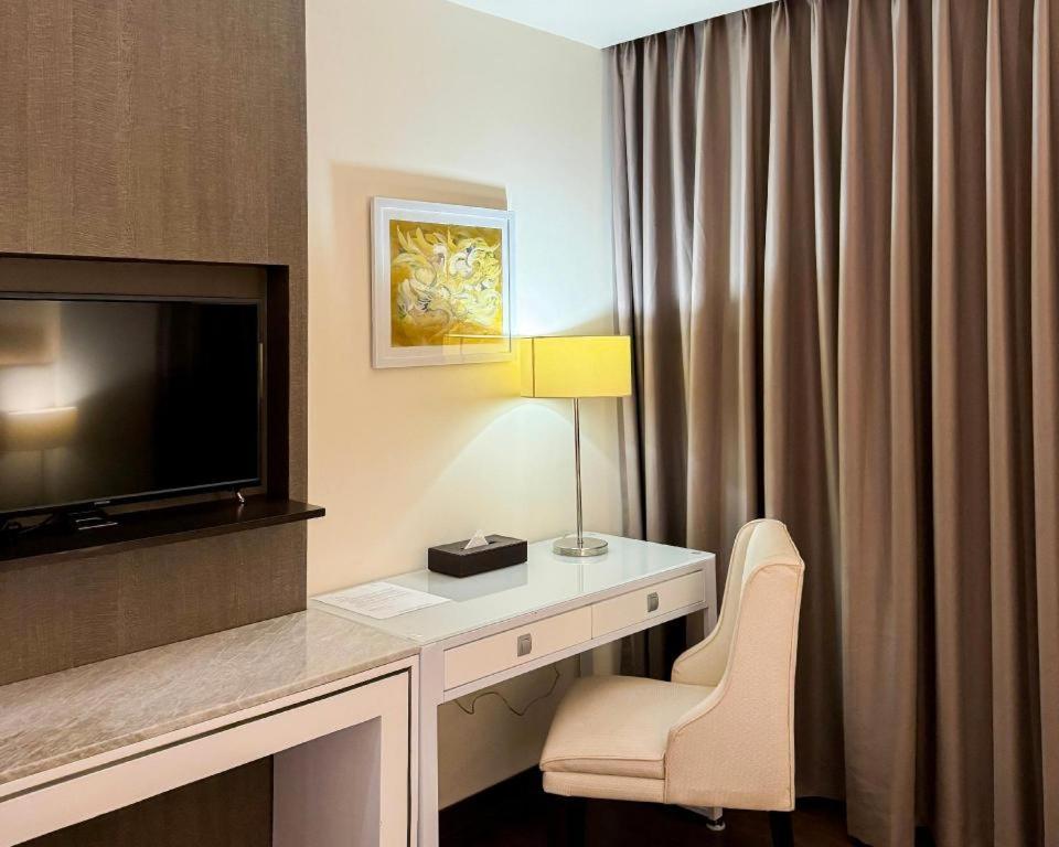Home Crest Hotel Davao Zewnętrze zdjęcie