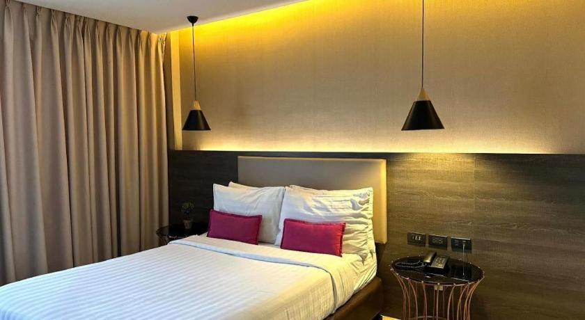 Home Crest Hotel Davao Zewnętrze zdjęcie