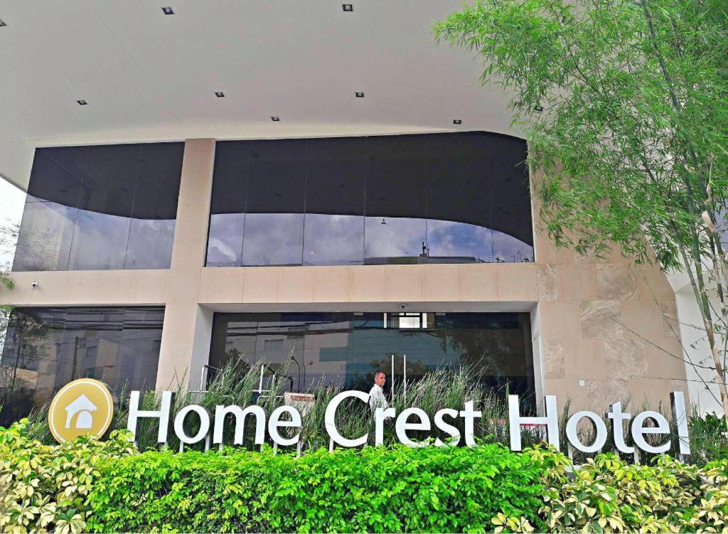 Home Crest Hotel Davao Zewnętrze zdjęcie